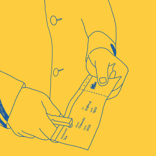 Abbildung einer Person in einer Jacke, die mit einem Hefter eine handschriftliche Notiz an einen echten Umschlag heftet. Auf der Notiz steht „An: ChexMix, PO Box 4973, Crumville, MO, 2023“. Der Hintergrund ist einfarbig gelb.